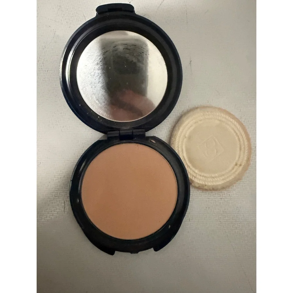 CoverGirl Fresh Complexion Pressed Powder‎ Translucent Light Compact